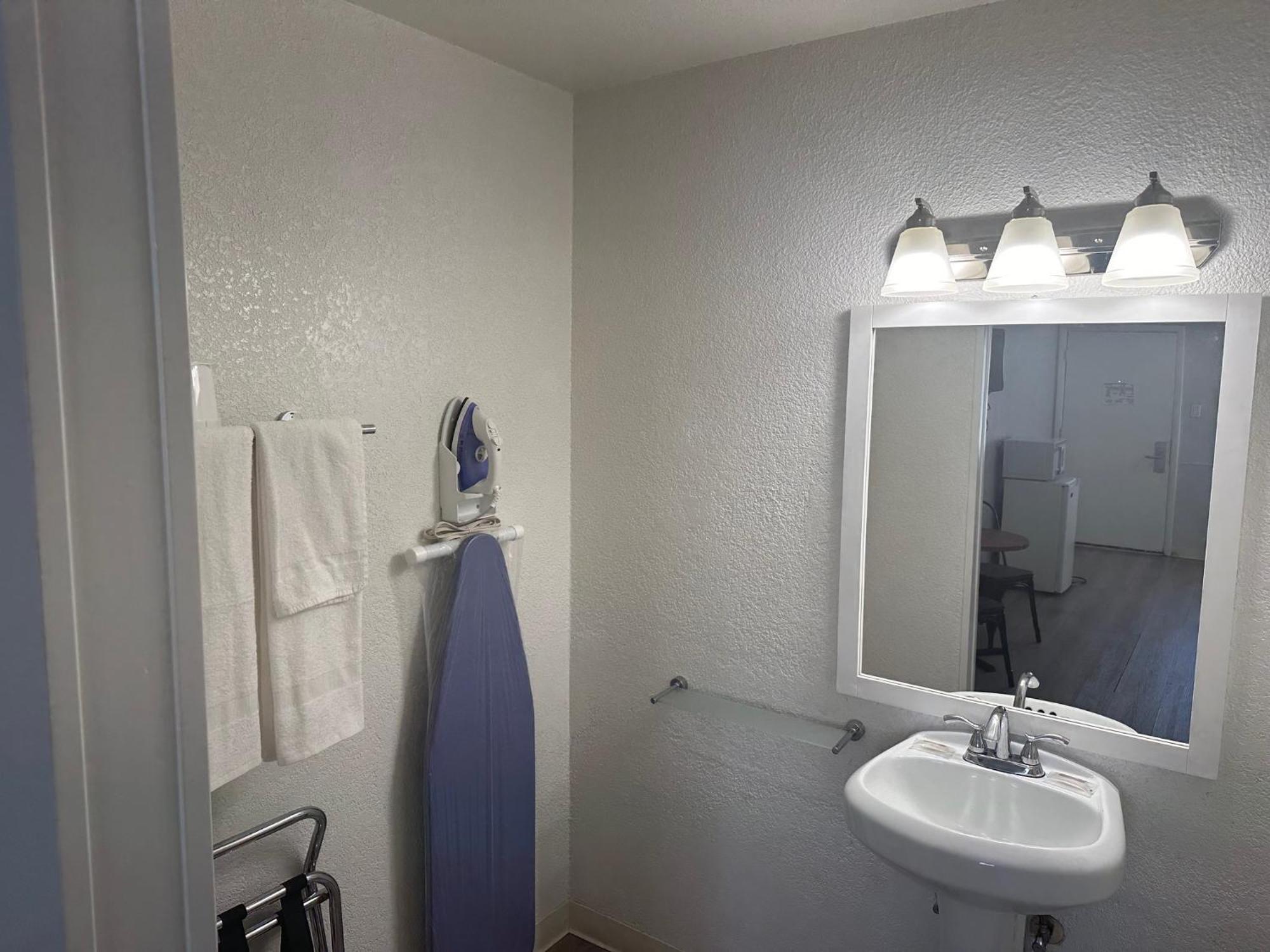 Premier Inns Metro Феникс Экстерьер фото
